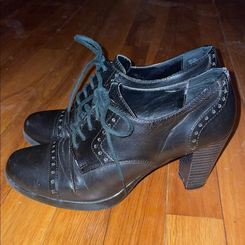 Anthropologie G.H. Bass Black Leather Lace-Up Heels.  Faith.  Size 7.5.